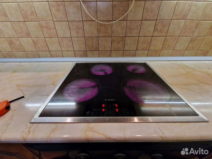 Электрическая варочная панель Bosch PKB651F17