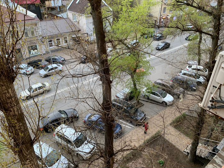 4-к. квартира, 100 м², 5/10 эт.