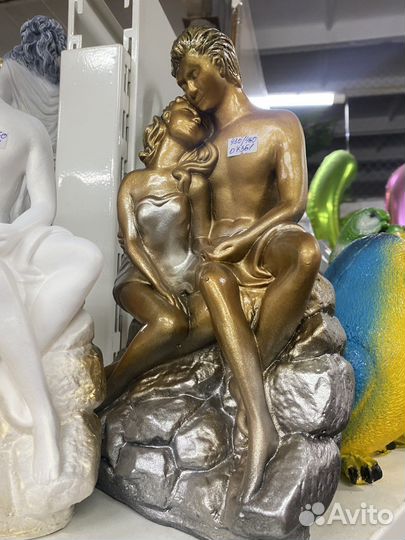 Влюбленные на камне