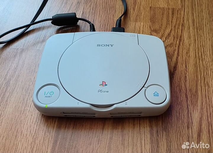 Sony PSP 3008 и PlayStation 1 (Ps One)