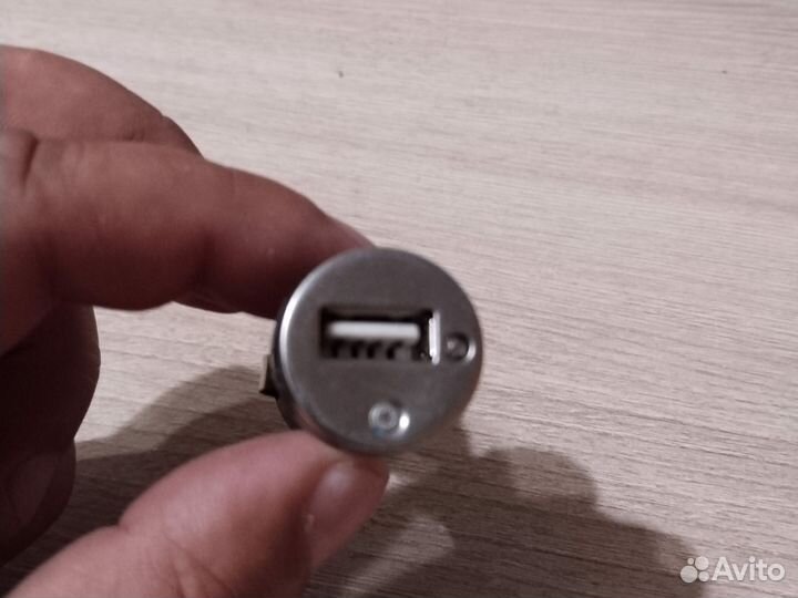 Usb зарядка в авто