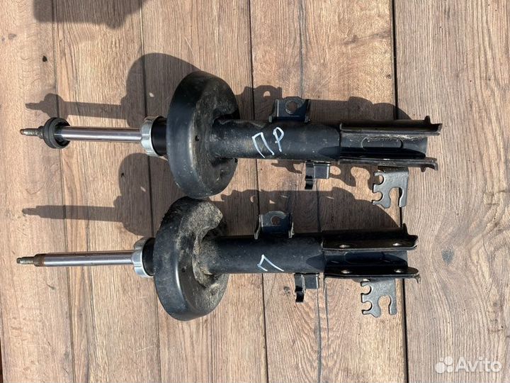 Амортизатор подвески передний Opel Vectra B 1.6