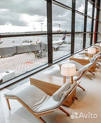 Проход в бизнес зал в аэропорту