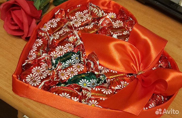 Подарки к праздникам