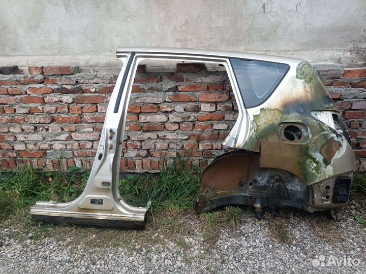 Стойка крыло Toyota Rav 4