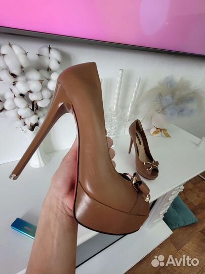 Туфли Sasha Fabiani