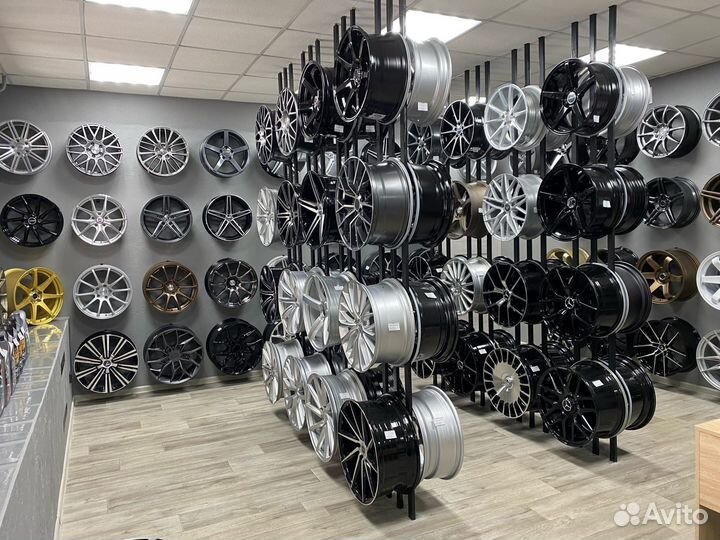 Диски Vossen CV4 R18 5x114.3