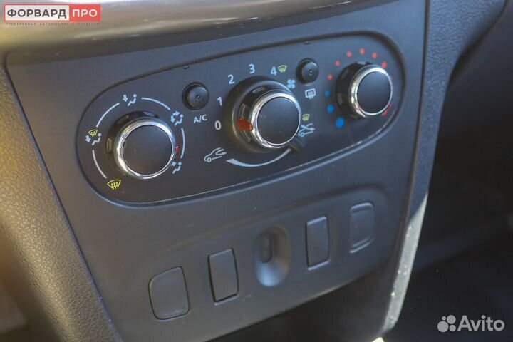 Renault Logan 1.6 МТ, 2019, 174 000 км