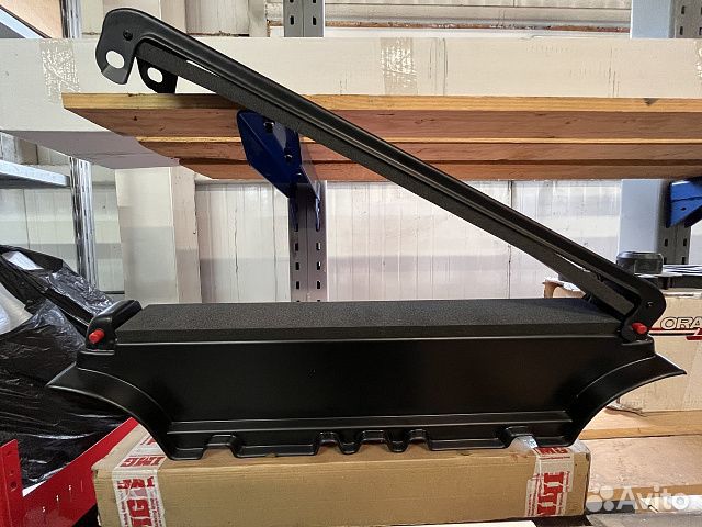 Крепление для лыж и сноубордов в бокс (до 6 пар)