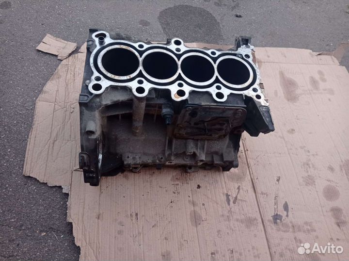Блок цилиндров Honda civic D4 R18A