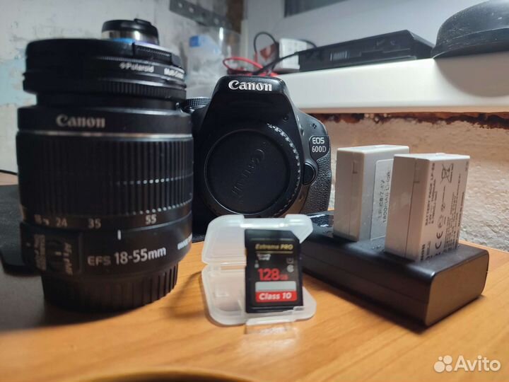 Зеркальный фотоаппарат canon 600d