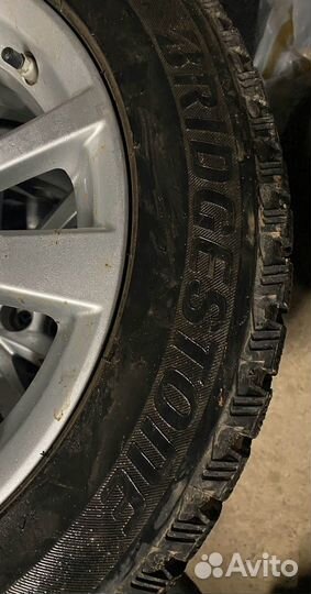 Bridgestone Blizzak Spike-01 205/55 R16