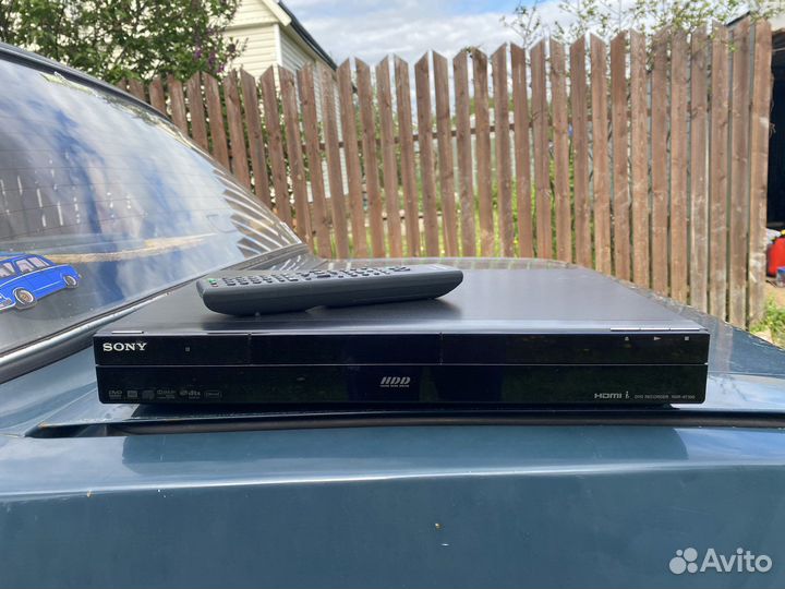 Blu-ray плеер Sony RDR-AT100