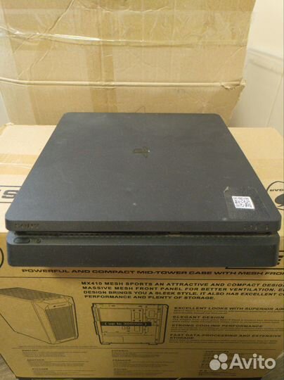 Sony PlayStation 4 Slim (500 Гб)