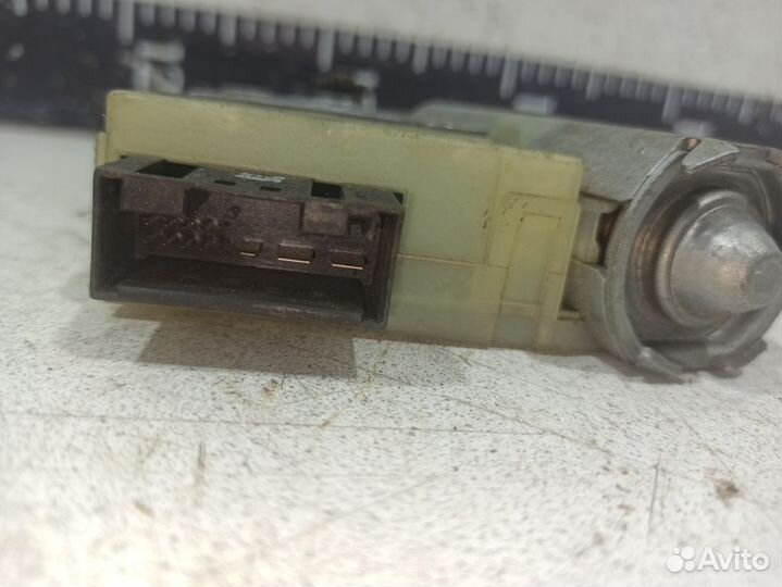 Моторчик люка бмв 5 E60/E61