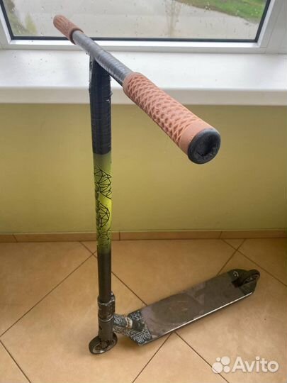 Трюковой самокат Phoenix