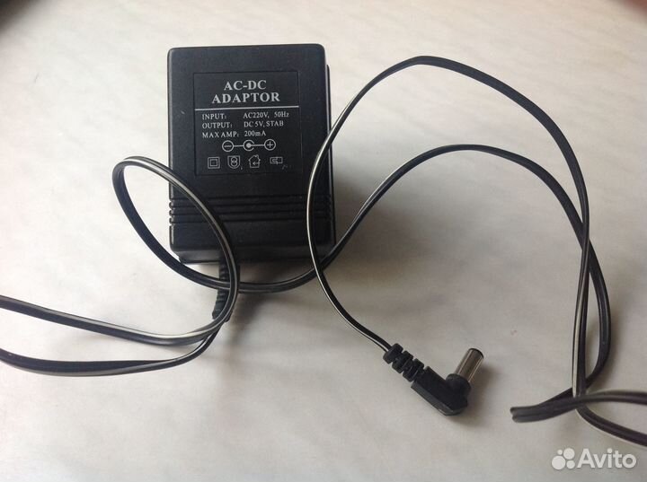 Блок питания сетевой 220/5V, 200mA, 2.5х0.8 мм