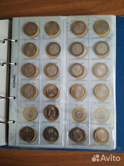 Альбом с коллекцией монет