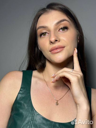 Модель на макияж