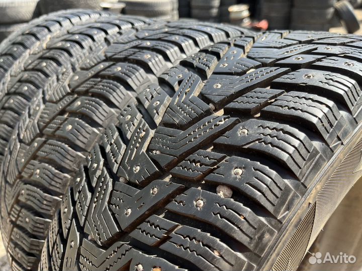 Зима Hankook W429 195/60 R15 Диски 4x114.3 D56.6