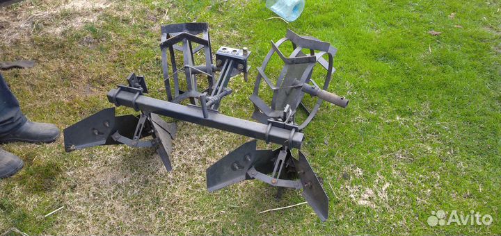 Плуг для мотоблока