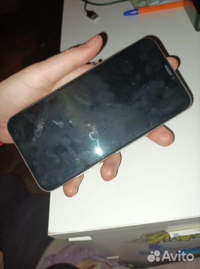 Телефон iPhone X