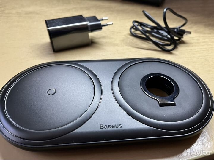 Беспроводное зарядное устройство Baseus