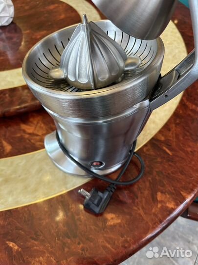 Соковыжималка для цитрусовых bork