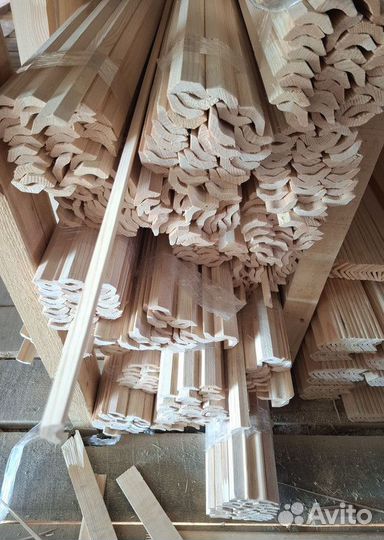 Плинтус из хвои