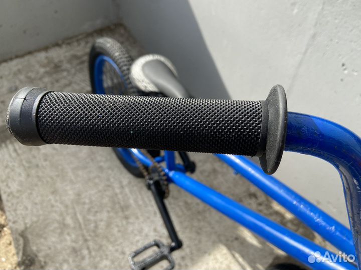 Трюковой велосипед bmx