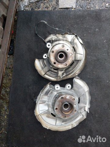 Задний поворотный кулак на BMW F10