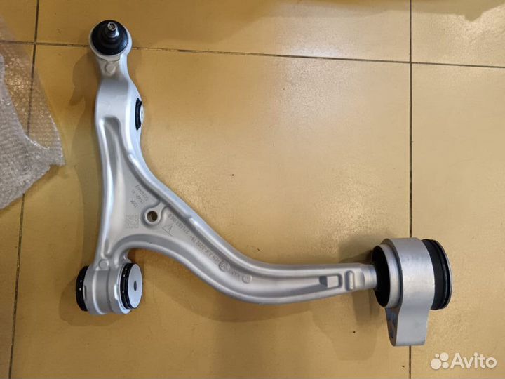 Рычаг передний Porsche Taycan 9J1407151 оригинал
