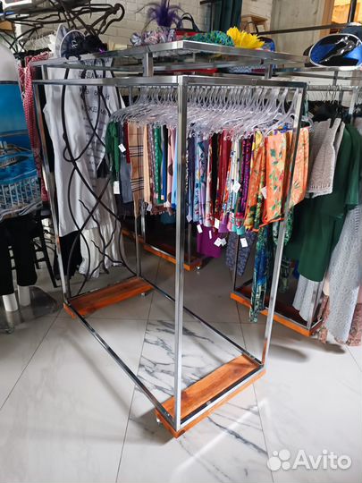 Стойка, рейл, вешало для одежды