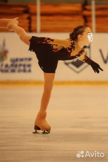 Платье для фигурного катания