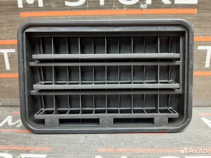 Решетка вентиляционная задняя левая Bmw 3-Series