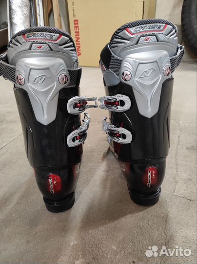 Горнолыжные ботинки 43-44 размер