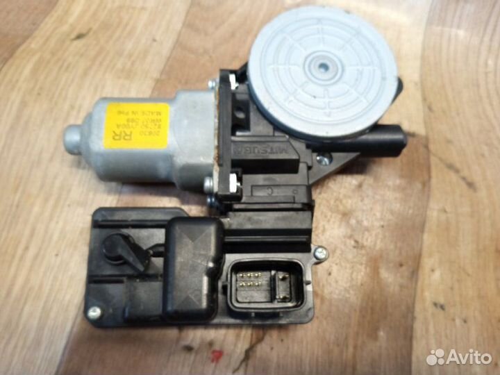 Мотор стеклоподъемника задний правый Renault Рено