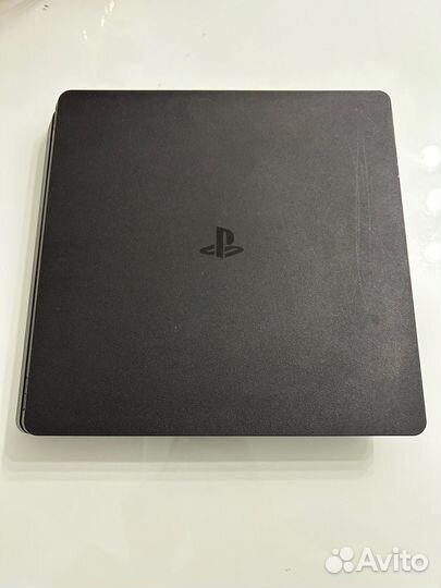 Sony ps4 slim