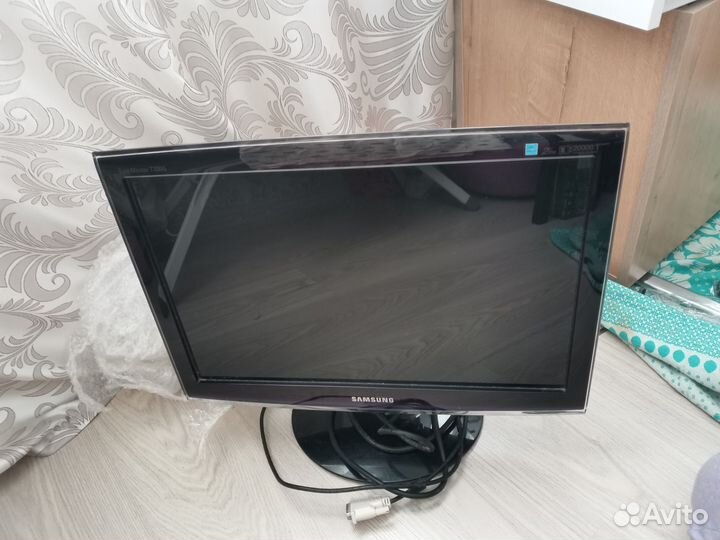 Монитор samsung