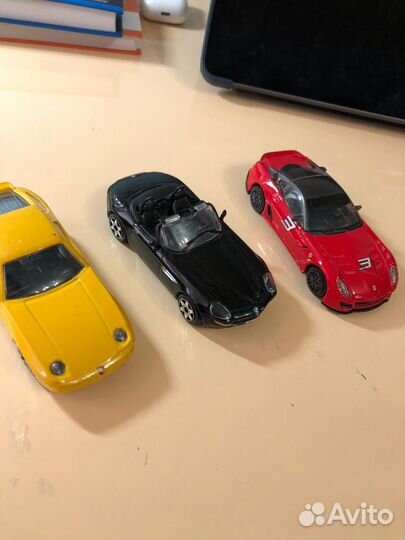 Машинки burago