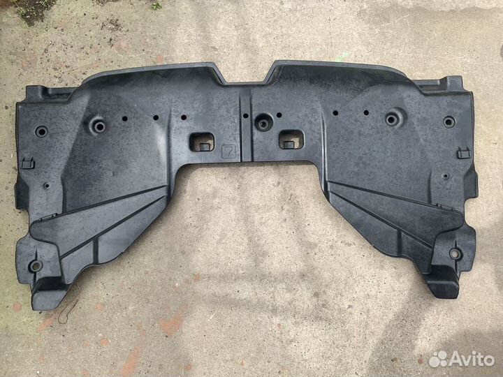 Пластиковая защита двигателя