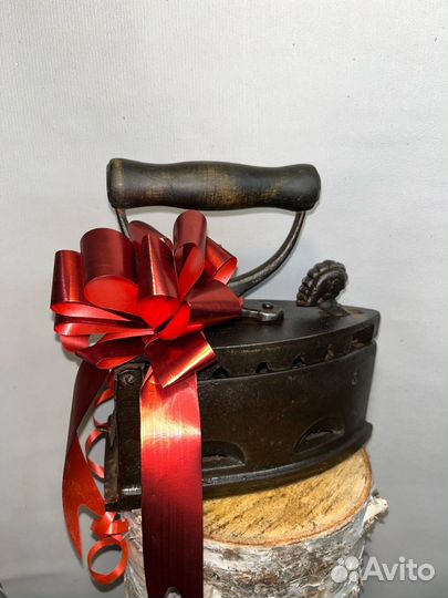 Утюг старинный