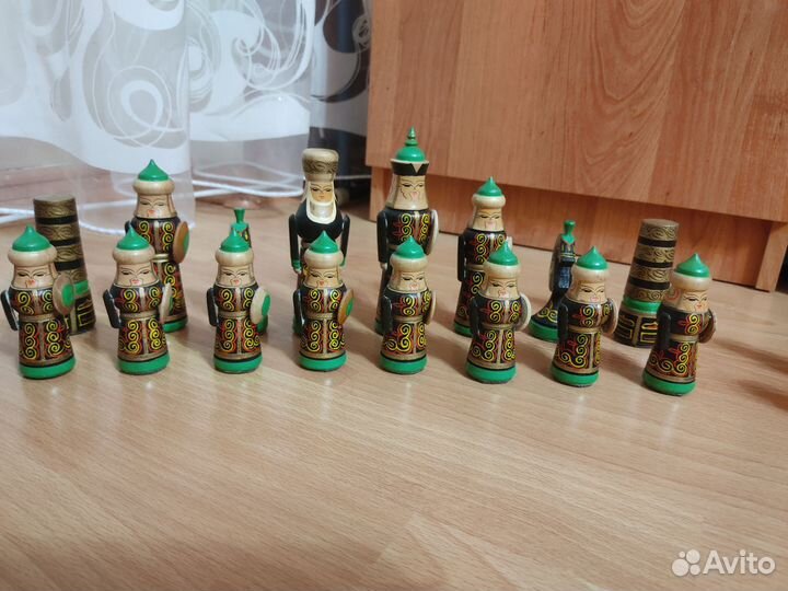 Шахматы сувенирные деревянные расписаны вручную