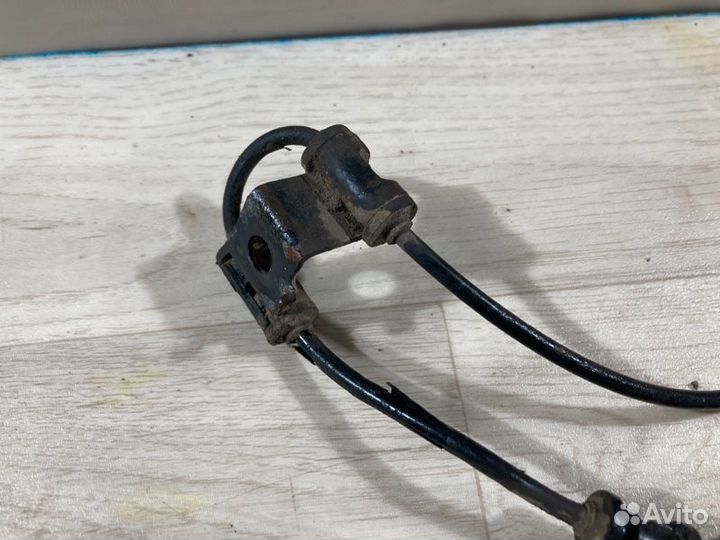 Датчик ABS передний правый Hyundai Ix 35 2011