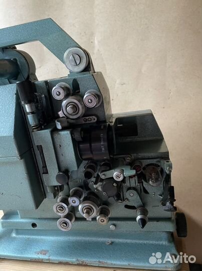 Кинопроектор Украина 7