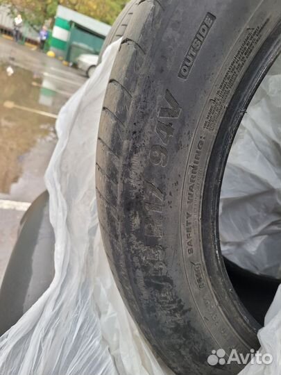 Kumho Ecsta HS51 215/55 R17 94V