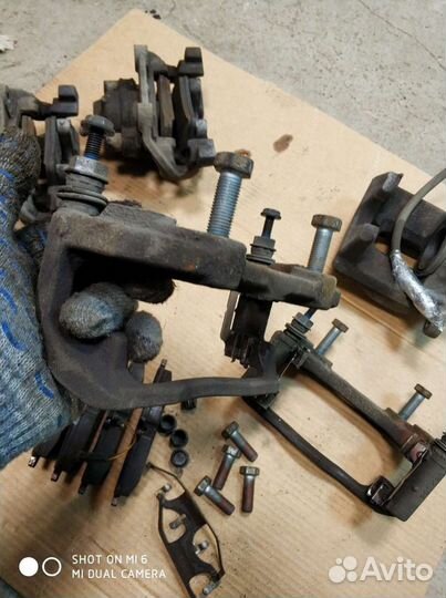 Суппорт комплект Mercedes-Benz W212 E200