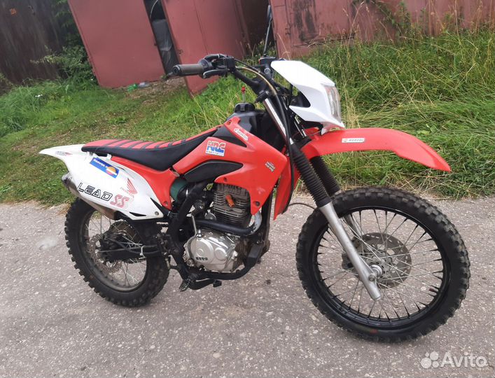 Кросовый мотоцикл