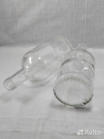 Бутылка стеклянная 0.5 л с крышкой