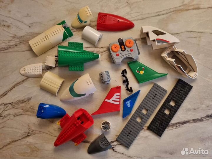 Детали для поезда и самолета Lego оригинал